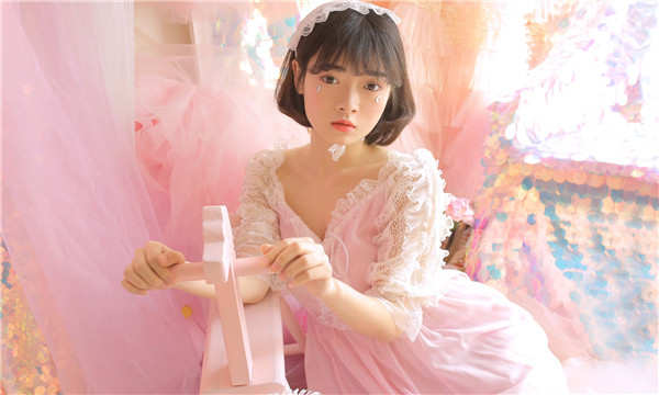延川供卵试管代怀生子多少钱？这一直是很多不孕不育家庭关注的话题。在中国，不孕不育的发生率越来越高，根据《中国不孕不育现状调研报告》显示，育龄夫妇的不孕不育率从20年前的3%增长至现在的12.5%-18.2%，患者人数高达6000万以上。在这样的背景下，许多家庭通过供卵试管来实现自己的生育梦想。那么，供卵试管代怀生子的费用到底是多少呢？
